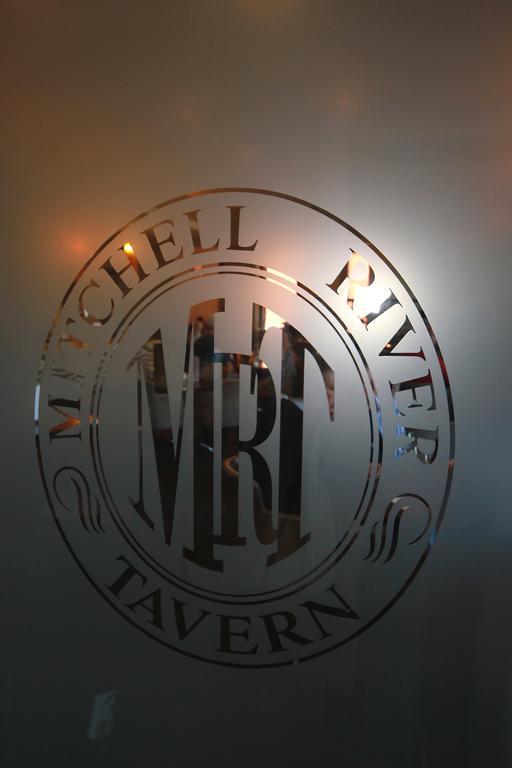 Mitchell River Tavern Bairnsdale Bagian luar foto
