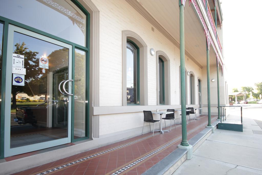 Mitchell River Tavern Bairnsdale Bagian luar foto